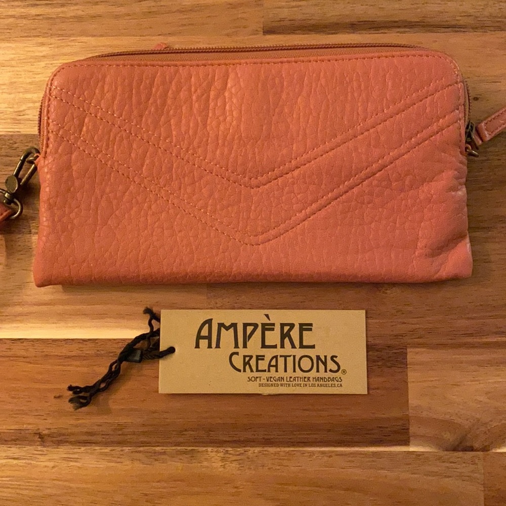 📦 NWT Salmon Pink Ampere Creations Soft Vegan Leather Wristlet/Wallet